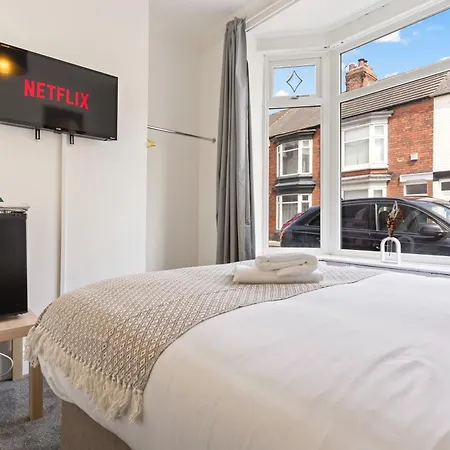 Guest house #1 - Location - Private Ensuite, Smart Tv, Fast Wifi And Free Parking - By Yoko Redcar